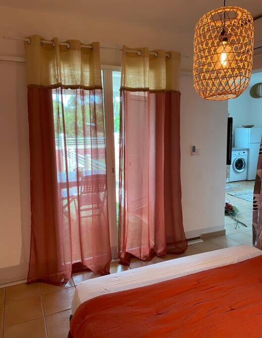 Appartement Cosy & Calme En Rez De Villa Saint-Francois  Exterior photo